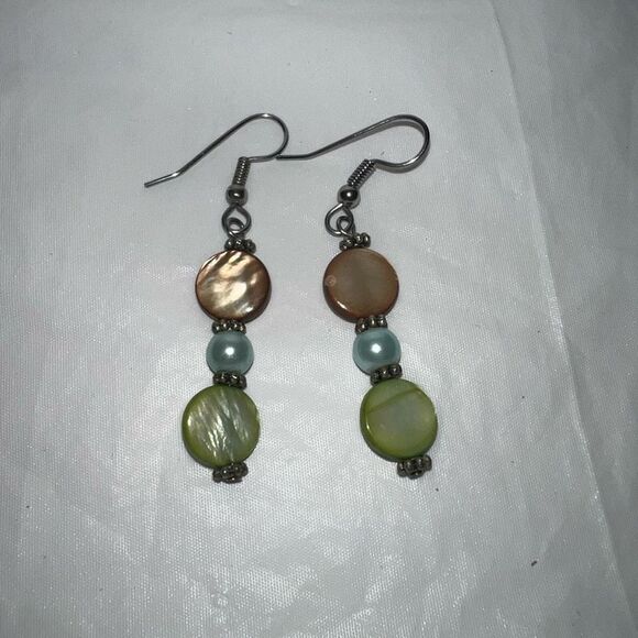 Dangle Freshwater Pearl Disc Earrings - Picture 5 of 5